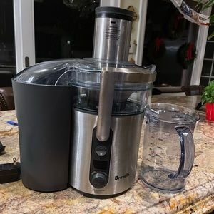 Breville juicer like new